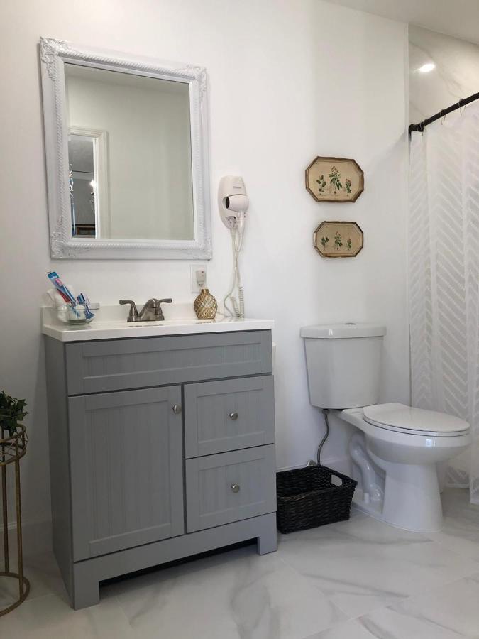 Comfy And Spacious Suite With Free Parking Μαϊάμι Εξωτερικό φωτογραφία