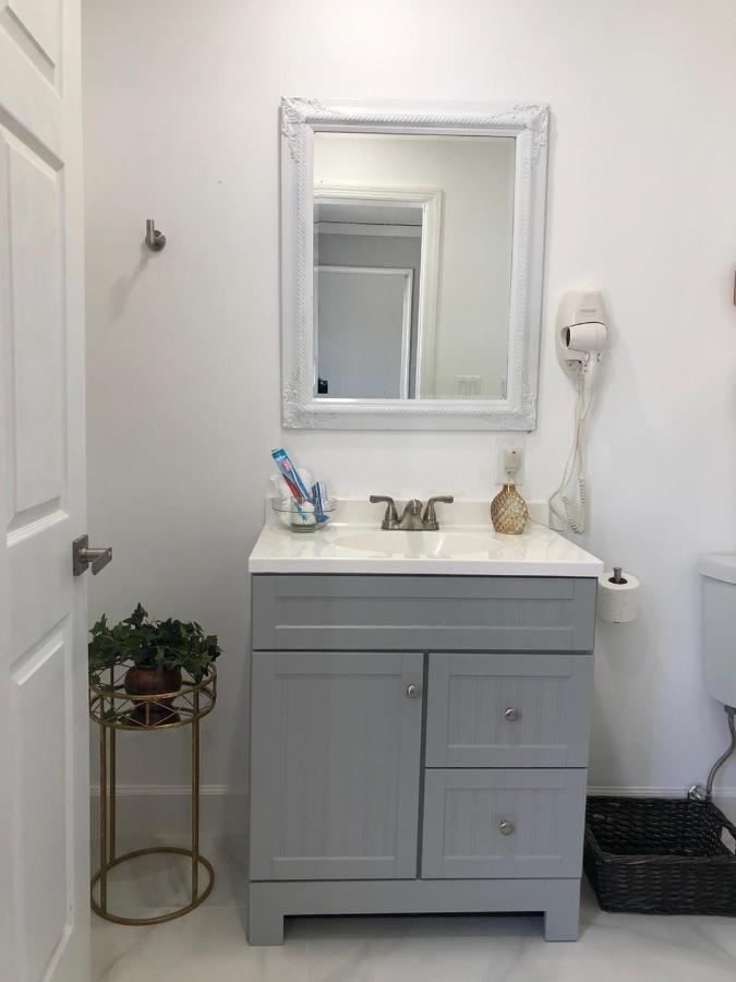 Comfy And Spacious Suite With Free Parking Μαϊάμι Εξωτερικό φωτογραφία